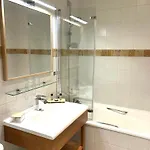 Saint Hotel 3*