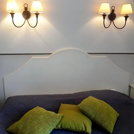 Hotel Saint Sarlat-la-Caneda