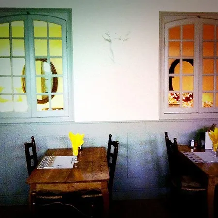 Saint Hotel