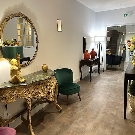 Otel Saint 3*