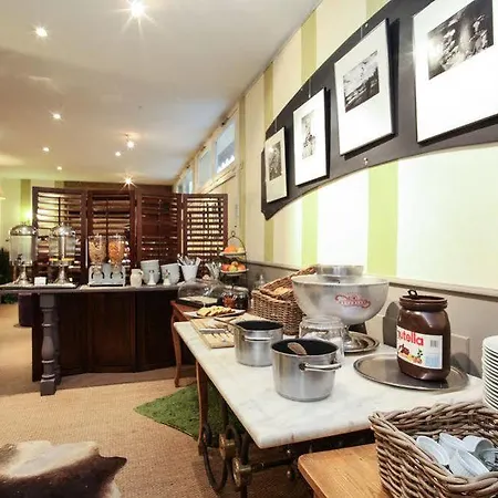 Hotel Saint Sarlat-la-Caneda