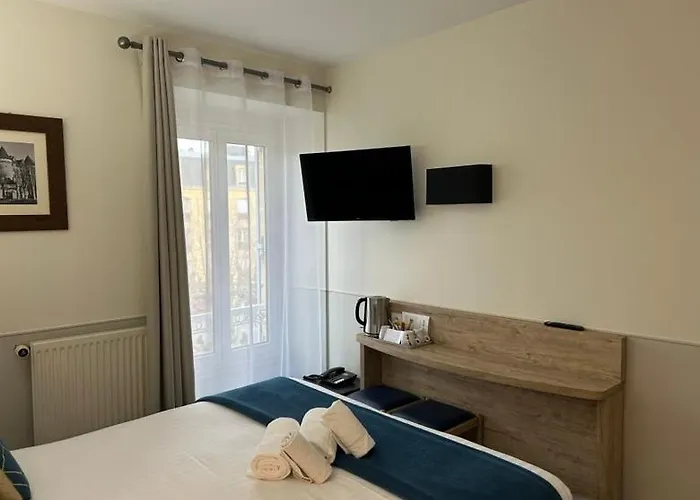 Saint Hotel